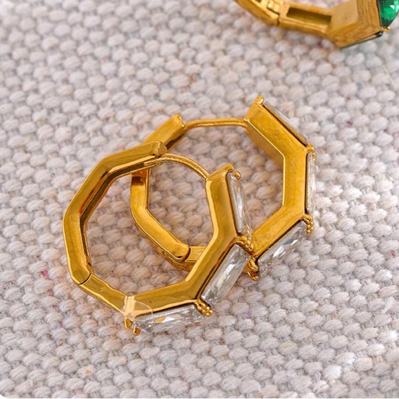 Zircon Small Hoop Earrings Bamboo Shaped 18K Gold Plated‎ - Picture 7 of 8